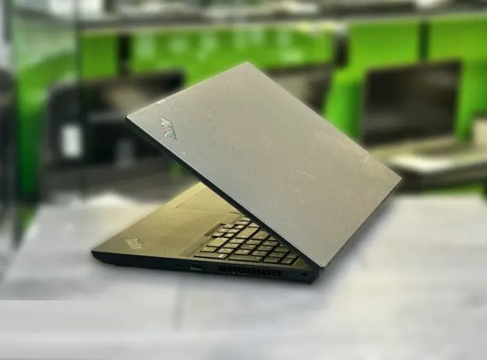 Ноутбук Б-клас Lenovo ThinkPad L580 / 15.6" (1920x1080) IPS / Intel Core i7-8550U (4 (8) ядра по 1.8 - 4.0 GHz) / 16 GB DDR4 / 256 GB SSD M.2 / Intel UHD Grphics 620 / WebCam / Win 10 Pro б/в - зображення 6