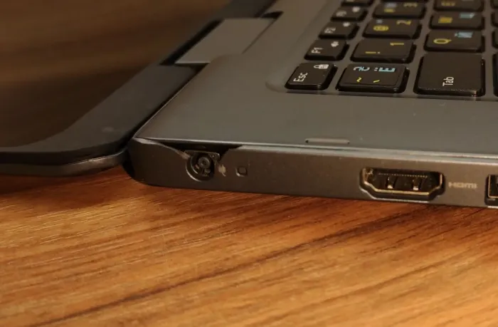 Ноутбук Б-клас Dell Inspiron 14 5481 / 14" (1366x768) TN Touch / Intel Core i5-8265U (4 (8) ядра по 1.6 - 3.9 GHz) / 16 GB DDR4 / 480 GB SSD / Intel UHD Graphics for 8th Generation / WebCam б/в - зображення 7