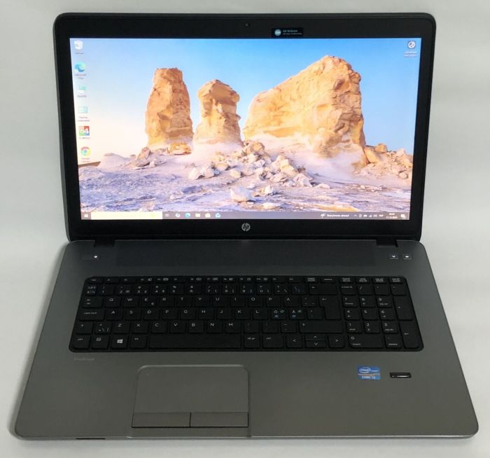 Ноутбук Б-клас HP ProBook 470 G0 / 17.3" (1600x900) TN / Intel Core i3-3120M (2 (4) ядра по 2.5 GHz) / 8 GB DDR3 / 750 GB HDD / AMD Radeon HD 8750M, 1 GB DDR3, 128-bit / WebCam / DVD-ROM / Win 10 Pro б/в - зображення 2