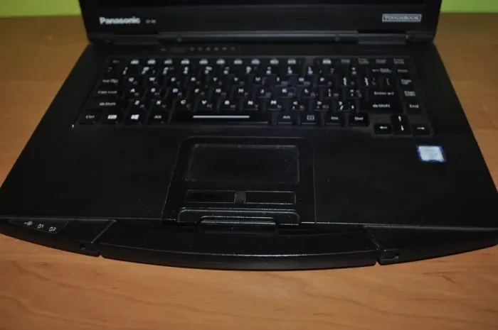 Захищений ноутбук Panasonic Toughbook CF-54 / 14" (1366x768) TN / Intel Core i5-5300U (2 (4) ядра по 2.3 - 2.9 GHz) / 16 GB DDR3 / 240 GB SSD / Intel HD Graphics 5500 / Windows 11 Pro б/в - зображення 5