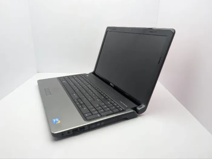 Ноутбук Dell Inspiron 1564 / 15.6" (1366x768) TN / Intel Core i5-520M (2 (4) ядра по 2.4 - 2.93 GHz) / 6 GB DDR3 / 240 GB SSD / Intel HD Graphics / WebCam б/в - зображення 6