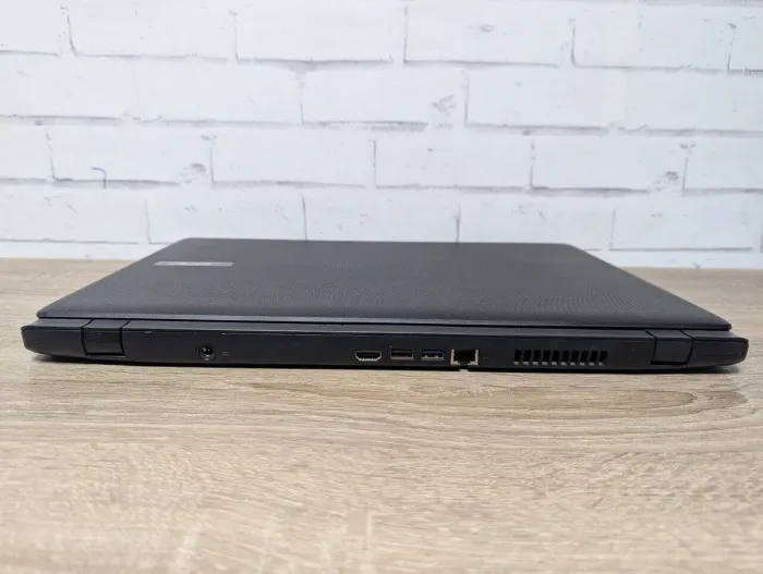 Ноутбук Б-клас Acer Aspire ES1-732 / 15.6" (1600x900) TN / Intel Celeron N3350 (2 ядра по 1.1 - 2.4 GHz) / 8 GB DDR3 / 128 GB SSD / Intel HD Graphics 500 / WebCam б/в - зображення 9