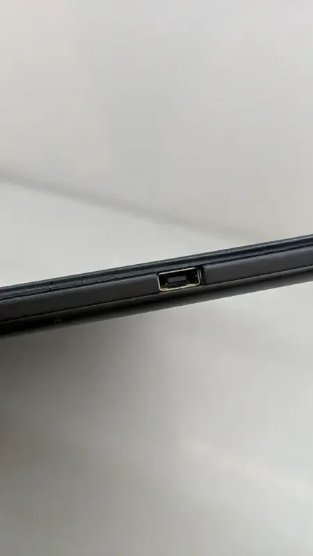 Ноутбук-трансформер Lenovo ThinkPad Helix 20CH / 11.6" (1920x1080) TN Touch / Intel Core M-5Y10 (2 (4) ядра по 0.8 - 2.0 GHz) / 8 GB DDR3 / 256 GB SSD / Intel HD Graphics 5300 / WebCam / LTE / Windows 10 Pro б/в - зображення 12