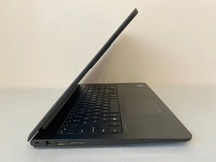 Ноутбук Б-клас Dell Latitude 3550 / 15.6" (1366x768) TN / Intel Core i5-5200U (2 (4) ядра по 2.2 - 2.7 GHz) / 8 GB DDR3 / 240 GB SSD / Intel HD Graphics 5500 / WebCam / HDMI б/в - зображення 5