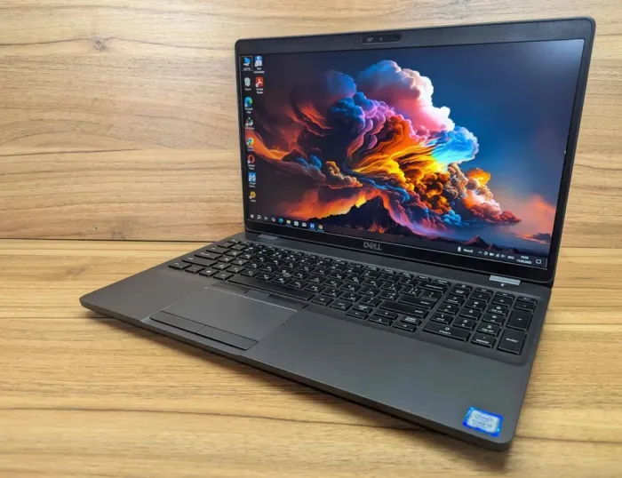 Ультрабук Dell Latitude 5500 / 15.6" (1920x1080) IPS / Intel Core i5-8265U (4 (8) ядра по 1.6 - 3.9 GHz) / 16 GB DDR4 / 256 GB SSD / Intel UHD Graphics 620 / WebCam / HDMI / Windows 10 б/в - зображення 3