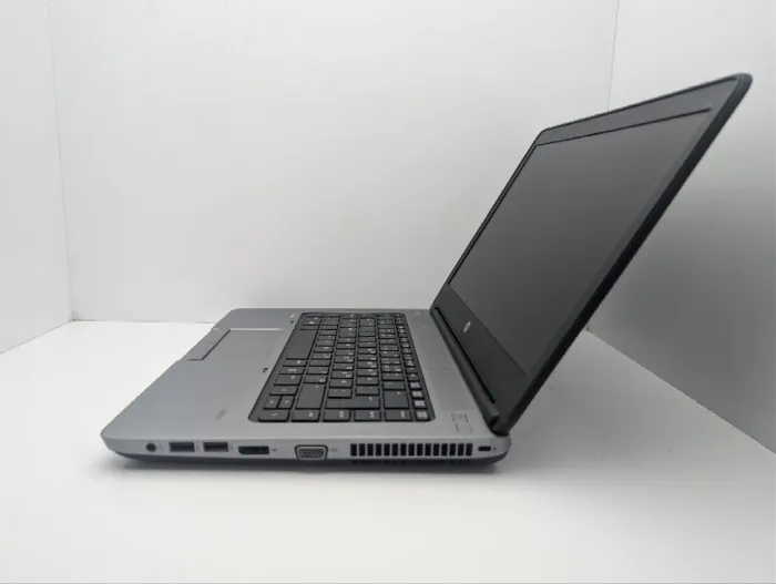 Ноутбук Б-клас HP ProBook 640 G1 / 14" (1366x768) TN / Intel Core i3-4000M (2 (4) ядра по 2.4 GHz) / 8 GB DDR3 / 120 GB SSD / Intel HD Graphic 4600 / WebCam б/в - зображення 5