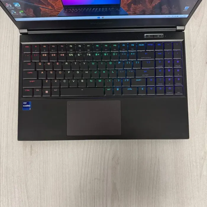 Ігровий ноутбук Б-класу Maingear Vector Pro 2 MG-VCP2-15I3070T / 15,6" (2560x1440) IPS / Intel Core i9-12900H (14 (20) ядер по 3,8 - 5,0 ГГц) / 16 ГБ DDR5 / 512 ГБ SSD NVMe / nVidia GeForce RTX 3070 Ti, 8 ГБ GDDR6, 256-біт / WebCam б/в - зображення 7