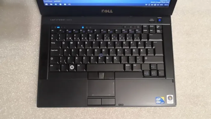 Ноутбук Dell Latitude E6410 / 14'' TN / Core i3-370M (2(4) ядра по 2.4GHz) / 4GB DDR3 / 160 GB HDD / NVS 3100M, 512MB GDDR3, 64-bit / DVD-ROM б/в - зображення 3