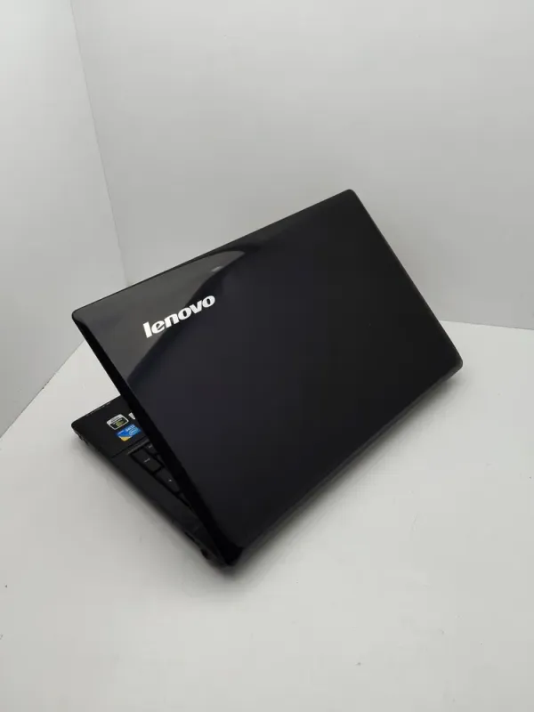 Ноутбук Lenovo G560 / 15.6" (1366x768) TN / Intel Core i5-480M (2 (4) ядра по 2.66 - 2.93 GHz) / 6 GB DDR3 / 500 GB HDD / nVidia GeForce 310M, 1 GB GDDR3, 64-bit / WebCam б/в - зображення 8