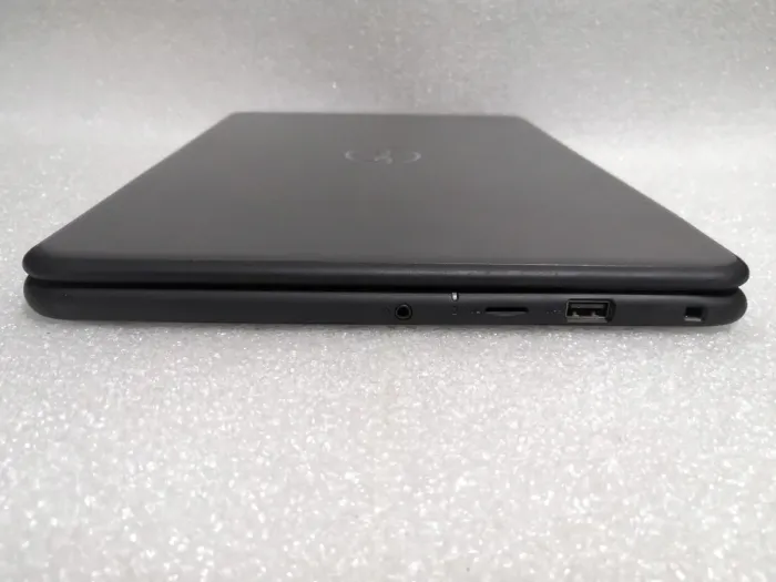 Ультрабук Б-клас Dell latitude 3310 / 13.3" TN / Core i3-8145U (2(4) ядра по 2.1-3.9GHz) / 4GB DDR4 / 128GB SSD M.2 / UHD Graphics 620 / WebCam / HDMI б/в - зображення 6