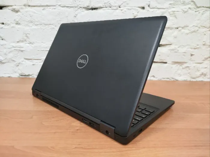 Ноутбук Dell Latitude 5591 / 15.6" (1920x1080) IPS / Intel Core i7-8750H (6 (12) ядер по 2.2 - 4.1 GHz) / 16 GB DDR4 / 240 GB SSD / nVidia GeForce MX130, 2 GB DDR5, 64-bit / WebCam б/в - зображення 5