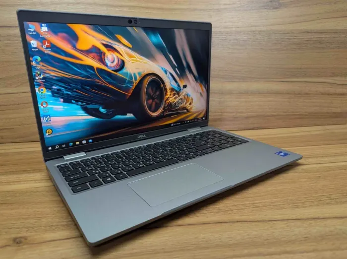 Ноутбук рабочая станция Dell Precision 3560 / 15.6" (1920x1080) IPS Touch / Intel Core i7-1185G7 (4 (8) ядра по 3.0 - 4.8 GHz) / 16 GB DDR4 / 512 GB SSD / nVidia T500, 2 GB GDDR6, 64-bit / WebCam / Windows 10 б/в - зображення 4