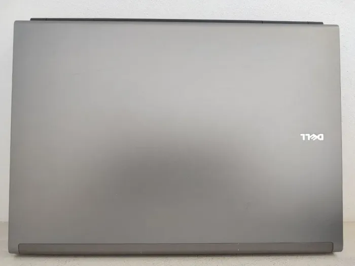 Мобільна робоча станція Dell Precision M6500 / 17.3" (1920x1200) TN / Intel Core i7-720QM (4 (8) ядра по 1.6 - 2.8 GHz) / 16 GB DDR3 / 240 GB SSD / AMD FirePro M7820, 1 GB GDDR5, 128-bit / WebCam / DVD-ROM б/в - зображення 6