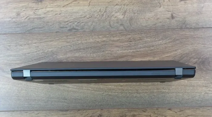 Ультрабук Lenovo ThinkPad T490 / 14" (1920x1080) IPS / Intel Core i5-8365U (4 (8) ядра по 1.6 - 4.1 GHz) / 8 GB DDR4 / 256 GB SSD / Intel UHD Graphics 630 / WebCam / Win 10 Pro б/в - зображення 6