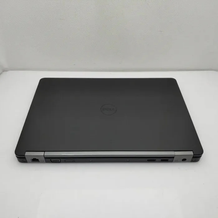 Ультрабук Dell Latitude E5470 / 14" TN / Core i5-6300U (2(4) ядра по 2.4-3 GHz) / 8GB DDR4 / 256GB SSD / HD Graphics 520 / WebCam / Win 10 Pro б/в - зображення 3