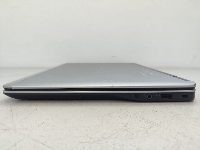 Ноутбук Б-клас Dell Latitude E7440 / 14" (1920x1080) IPS / Intel Core i5-4310U (2 (4) ядра по 2.0 - 3.0 GHz) / 8 GB DDR3 / 256 GB SSD / Intel HD Graphics 4400 / WebCam б/в - зображення 4