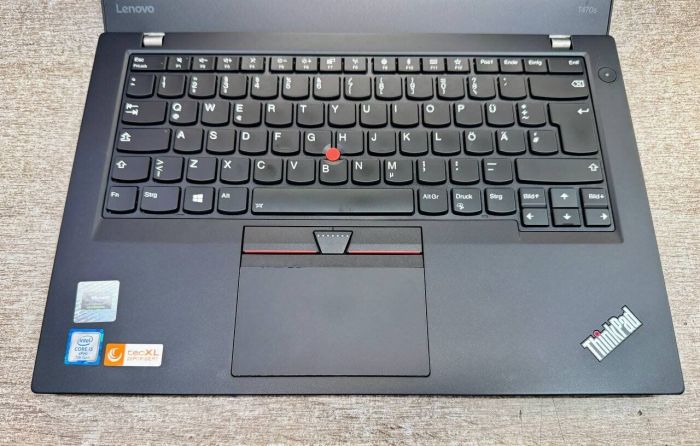 Ультрабук Lenovo ThinkPad T470s / 14" (1920x1080) TN / Intel Core i5-7300U (2 (4) ядра 2,6 - 3,5 ГГц) / 8 ГБ DDR4 / 120 ГБ SSD / Intel HD Graphics 620 / Веб-камера / Два АКБ / Windows 10 Pro б/в - зображення 4