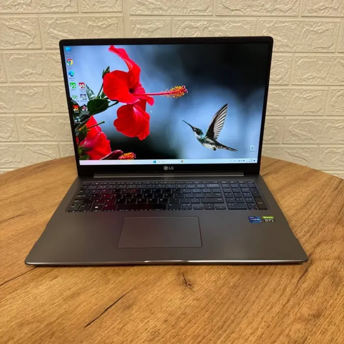 Ігровий ультрабук Б-клас LG Ultra PC 17U70Q / 17" (2560x1600) IPS / Intel Core i7-1260P (12 (16) ядер по 3.4 - 4.7 GHz) / 16 GB DDR5 / 512 GB SSD NVMe / nVidia GeForce RTX 3050 Ti, 4 GB GDDR6, 128-bit / WebCam б/в - зображення 2