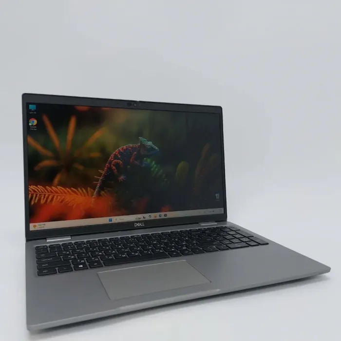 Ультрабук Dell Latitude 5520 / 15.6" (1920x1080) IPS / Intel Core i5-1145G7 (4 (8) ядра по 2.6 - 4.4 GHz) / 16 GB DDR4 / 256 GB SSD / Intel Iris Xe Graphics / WebCam б/в - зображення 2