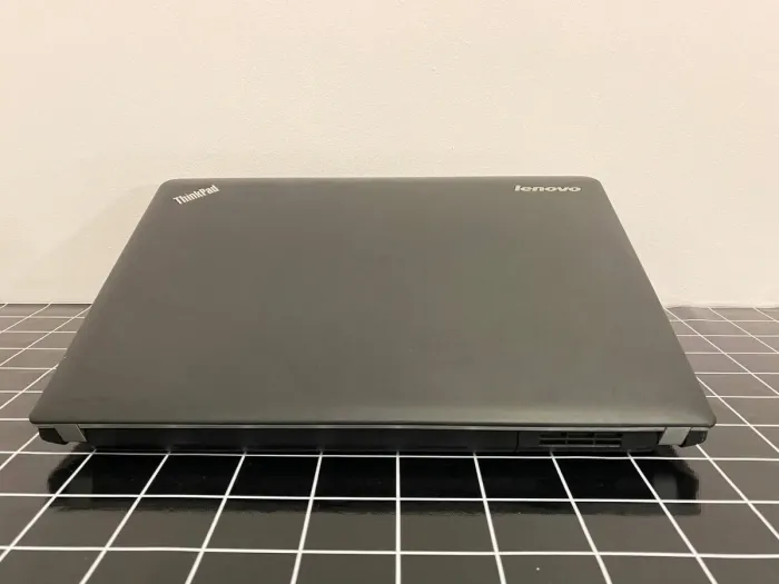 Ноутбук Б-клас Lenovo ThinkPad E440 / 14" (1366x768) TN / Intel Core i3-4000M (2 (4) ядра по 2.4 GHz) / 8 GB DDR3 / 500 GB HDD / Intel HD Graphics 4600 / WebCam / DVD-RW / HDMI б/в - зображення 7