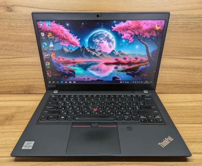 Ультрабук Lenovo ThinkPad T14 Gen 1 / 14" (1920x1080) IPS / Intel Core i5-10310U (4 (8) ядра по 1.7 - 4.4 GHz) / 32 GB DDR4 / 512 GB SSD / Intel UHD Graphics / WebCam / TouchID / Windows 10 б/в - зображення 2
