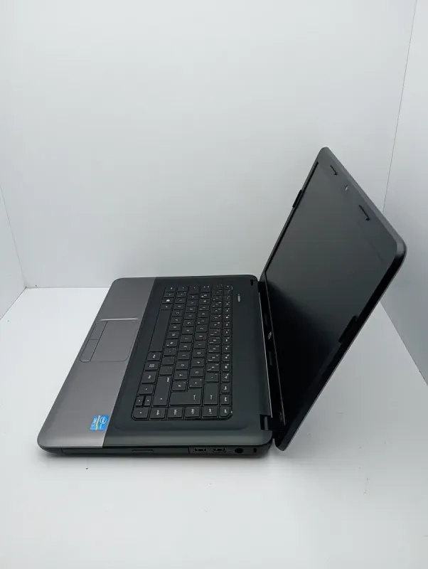 Ноутбук HP Pavilion 650 / 15.6" (1366x768) TN / Intel Core i3-2328M (2 (4) ядра по 2.2 GHz) / 6 GB DDR3 / 250 GB HDD / Intel HD Graphics 3000 / WebCam б/в - зображення 6