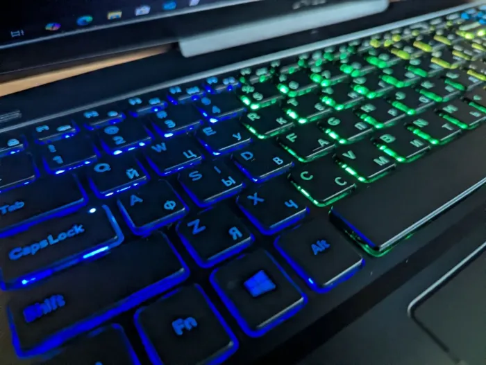 Ігровий ноутбук Dell G5 5500 / 15,6" (1920x1080) IPS / Intel Core i7-10750H (6 (12) ядер по 2,6 - 5,0 ГГц) / 16 ГБ DDR4 / 512 ГБ SSD / nVidia GeForce RTX 2060, 6 ГБ GDDR6, 192-біт / Веб-камера / Windows 10 б/в - зображення 6