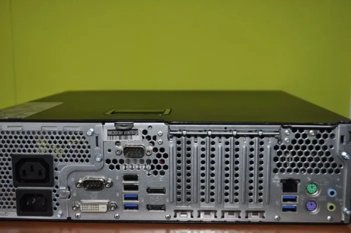 Комп'ютер Fujitsu Esprimo D757 E90 SFF / Intel Core i5-6500 (4 ядра по 3.2 - 3.6 GHz) / 16 GB DDR4 / 500 GB SSD + 500 GB HDD / Intel HD Graphics 530 / DVD-ROM / Windows 11 Pro б/в - зображення 7