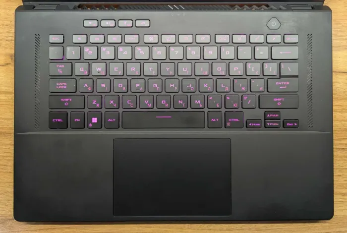 Ігровий ноутбук Asus ROG Zephyrus M16 GU603ZW / 16" (2560x1600) IPS / Intel Core i9-12900H (14 (20) ядер по 3,8 - 5,0 ГГц) / 40 ГБ DDR5 / 1000 ГБ SSD / nVidia GeForce RTX 3070 Ti, 8 ГБ GDDR6X, 256-біт / Веб-камера / Windows 11 б/в - изображение 3