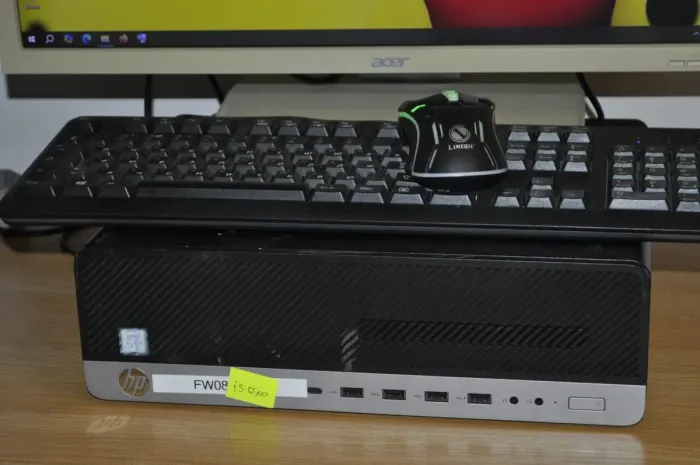 Комплект ПК: HP EliteDesk 800 G3 SFF / Intel Core i5-6500 (4 ядра по 3.2 - 3.6 GHz) / 8 GB DDR4 / 320 GB HDD / Intel HD Graphics 530 + Монітор Б-клас Acer B243HL / 24" (1920x1080) TN / VGA, DVI + Windows 10 Pro б/в - зображення 4