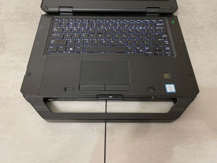 Захищений ноутбук Б-класу Dell Latitude 5420 Rugged / 14" (1920x1080) IPS Touch / Intel Core i5-8350U (4 (8) ядра по 1.7 - 3.6 GHz) / 16 GB DDR4 / 256 GB SSD M.2 / Intel UHD Graphics 620 / WebCam / Стилус / Два АКБ б/в - изображение 5