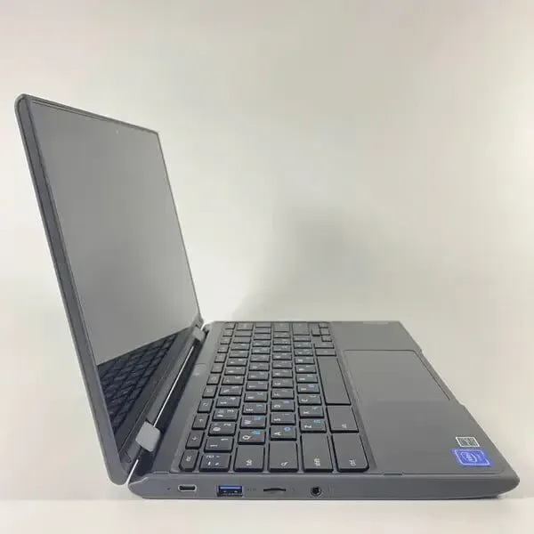 Нетбук Lenovo Chromebook 300e / 11.6" (1366x768) IPS Touch / Intel Celeron N4020 (2 ядра по 1.1 - 2.8 GHz) / 4 GB DDR4 / 32 GB SSD / Intel UHD Graphics 600 / WebCam / USB Type-C б/в - зображення 4