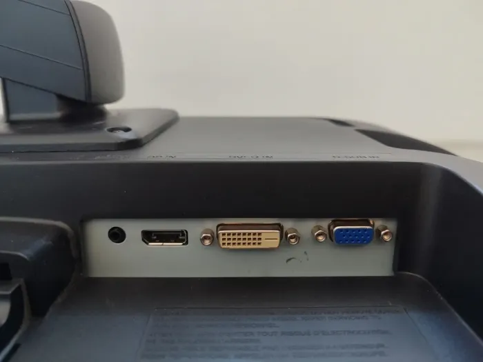 Монітор LG 23MB35PY-B / 23" (1920x1080) IPS / USB-Hub, VGA, DVI, DisplayPort, Audio / Вбудовані колонки 2x 1W / VESA 75x75 б/в - зображення 5