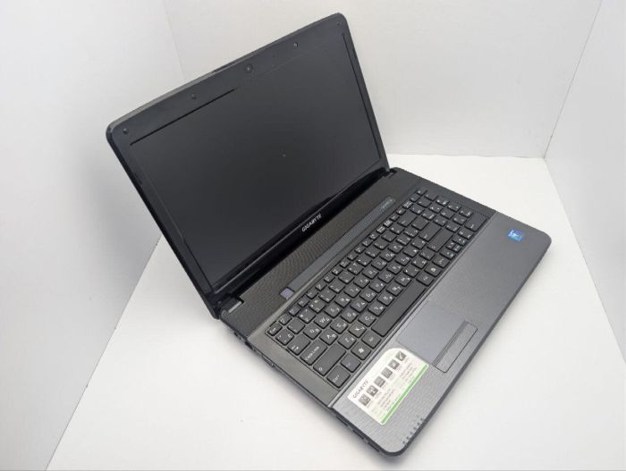 Ноутбук Gigabyte Q2532 / 15.6" (1366x768) TN / Intel Core i3-2348M (2 (4) ядра по 2.3 GHz) / 6 GB DDR3 / 320 GB HDD / Intel HD Graphics 3000 / WebCam / DVD-ROM б/в - зображення 6