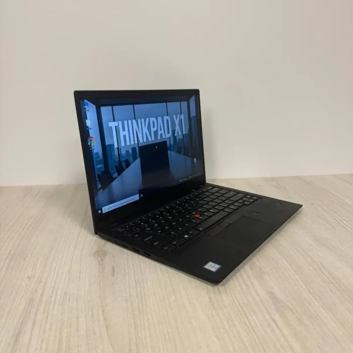 Ультрабук Lenovo ThinkPad X1 Carbon (6th Gen) / 14" (1920×1080) IPS / Intel Core i5-8350U (4 (8) ядра по 1.7 - 3.6 GHz) / 8 GB DDR3 / 256 GB SSD / Intel HD Graphics 620 / WebCam б/в - зображення 6