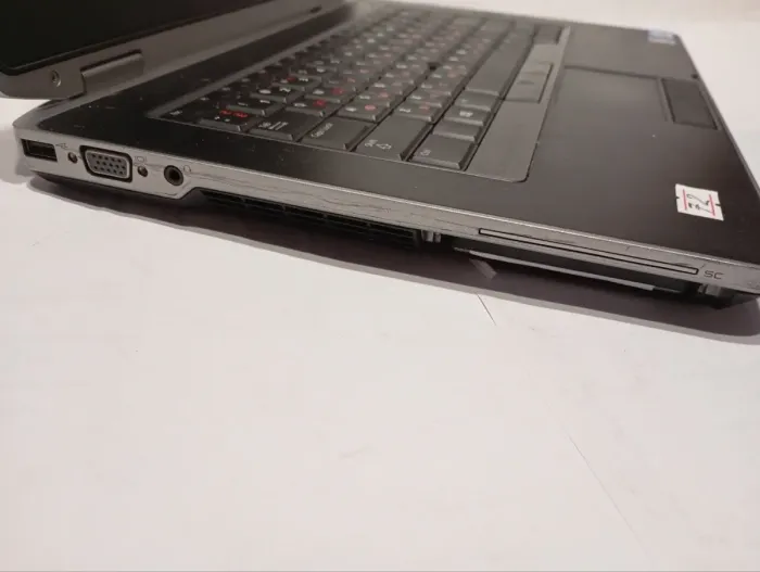 Ноутбук Б-клас Dell Latitude E6430 / 14" (1366x768) TN / Intel Core i5-3320M (2 (4) ядер по 2.6 - 3.3 GHz) / 8 GB DDR3 / 128 GB SSD / Intel HD Graphics 4000 / WebCam / DVD-RW б/в - зображення 4