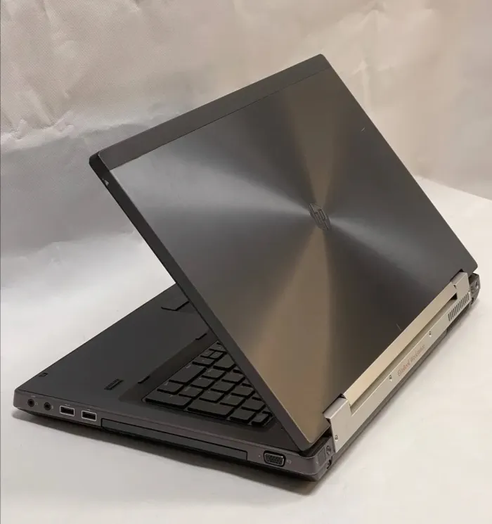 Мобільна робоча станція Б-клас HP EliteBook 8760w / 17.3" (1920x1080) TN / Intel Core i7-2620M (2 (4) ядра по 2.7 - 3.4 GHz) / 8 GB DDR3 / 120 GB SSD + 500 GB HDD / AMD FirePro M5950, 1 GB GDDR5, 128-bit / WebCam / DVD-ROM б/в - зображення 7