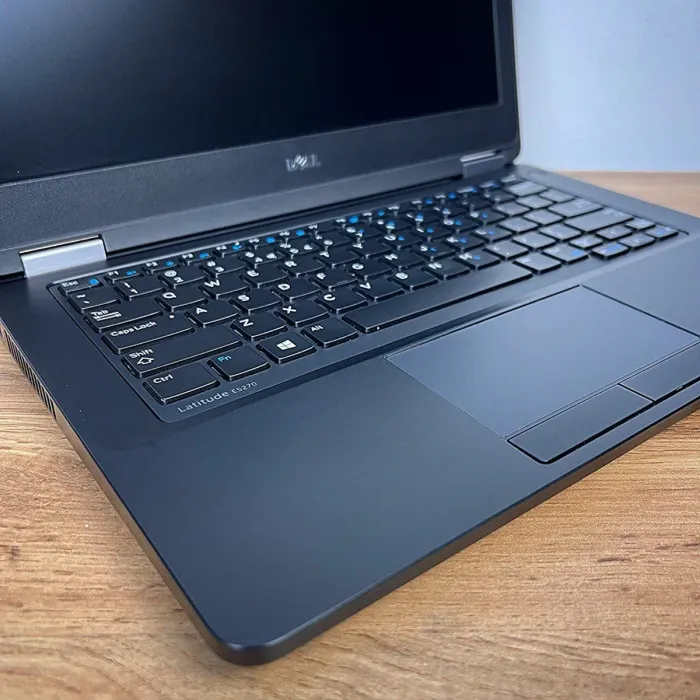 Нетбук Dell Latitude 12 E5270 / 12.5" (1920x1080) IPS / Intel Core i5-6300U (2 (4) ядра по 2.4 - 3.0 GHz) / 8 GB DDR3 / 512 GB SSD / Intel HD Graphics 520 / WebCam / HDMI б/в - зображення 5