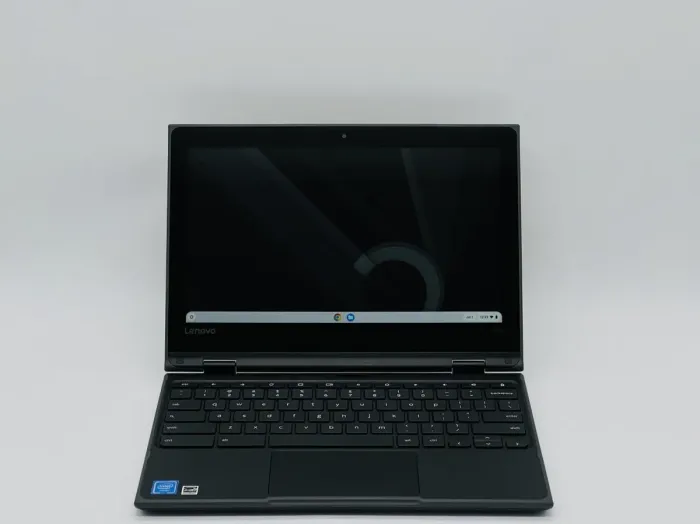 Нетбук Б-клас Lenovo 500e Chromebook 2-in-1 / 11.6" (1366x768) IPS Touch / Intel Celeron N3450 (4 ядра по 1.1 - 2.2 GHz) / 4 GB DDR4 / 32 GB eMMC / Intel HD Graphics 500 / WebCam / ChromeOS б/в - зображення 2