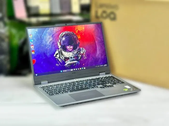 Ігровий ноутбук Lenovo LOQ 15ARP9 / 15.6" (1920x1080) IPS / AMD Ryzen 5 7235HS (4 (8) ядра по 3.2 - 4.2 GHz) / 16 GB DDR5 / 512 GB SSD M.2 / nVidia GeForce RTX 3050, 6 GB GDDR6, 96-bit / WebCam / Win 11 Home б/в - зображення 4