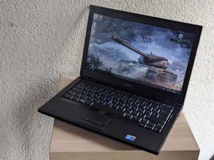 Ноутбук Dell Latitude E4310 / 13.3" (1366x768) TN / Intel Core i5-520M (2 (4) ядра по 2.4 - 2.93 GHz) / 8 GB DDR3 / 128 GB SSD / Intel HD Graphics / WebCam б/в - зображення 4