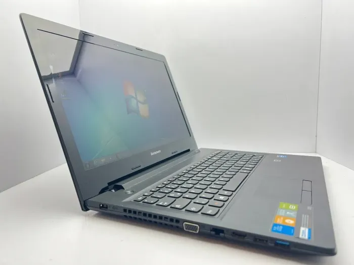 Ноутбук Lenovo G50-70 / 15.6" (1366x768) TN / Intel Celeron 2957U (2 ядра по 1.4 GHz) / 4 GB DDR3 / 500 GB HDD / Intel HD Graphics / WebCam б/в - зображення 3