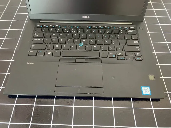 Ультрабук Dell Latitude 7480 / 14" (1920x1080) TN / Intel Core i5-7200U (2 (4) ядра по 2.5 - 3.1 GHz) / 8 GB DDR4 / 256 GB SSD / Intel HD Graphics 620 / WebCam б/в - зображення 4