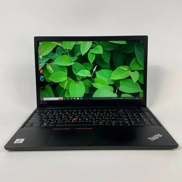 Ноутбук Б-клас Lenovo ThinkPad E15 / 15.6" (1920x1080) IPS / Intel Core i5-10210U (4 (8) ядра по 1.6 - 4.2 GHz) / 16 GB DDR4 / 256 GB SSD / Intel UHD Graphics / WebCam / HDMI б/в - зображення 2