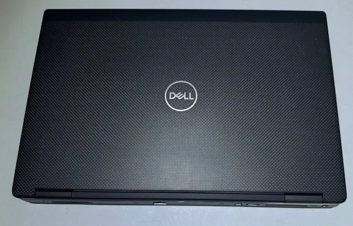 Мобільна робоча станція Dell Precision 7530 / 15.6" (1920x1080) TN / Intel Core i7-8850H (6 (12) ядер по 2.6 - 4.3 GHz) / 16 GB DDR4 / 256 GB SSD + 256 GB SSD / AMD Radeon Pro WX 4150, 4 GB GDDR5, 128-bit / WebCam / Win 11 Pro б/в - зображення 3