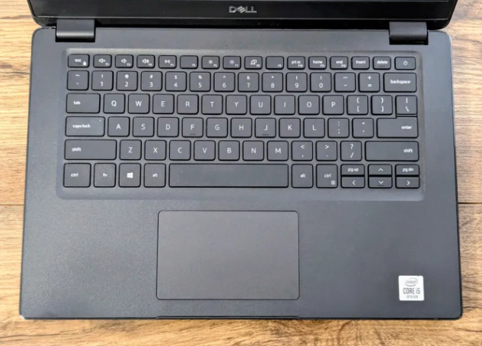 Ультрабук Dell Latitude 3410 / 14" (1366x768) TN / Intel Core i5-10210U (4 (8) ядра по 1.6 - 4.2 GHz) / 8 GB DDR4 / 256 GB SSD / Intel UHD Graphics / WebCam б/в - зображення 3