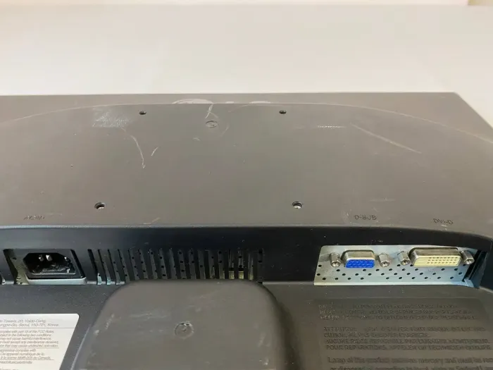 Монітор LG Flatron W2043T-PF / 20" (1600x900) TN / VGA, DVI / VESA 100x100 б/в - зображення 6