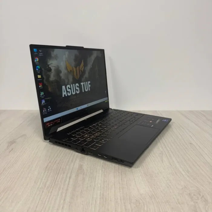 Ігровий ноутбук Asus TUF F15 FX507ZV / 15,6" (1920x1080) IPS / Intel Core i7-12700H (14 (20) ядер по 3,5 - 4,7 ГГц) / 16 ГБ DDR4 / 512 ГБ SSD / nVidia GeForce RTX 4060, 8 ГБ GDDR6, 128-біт / WebCam б/в - изображение 6