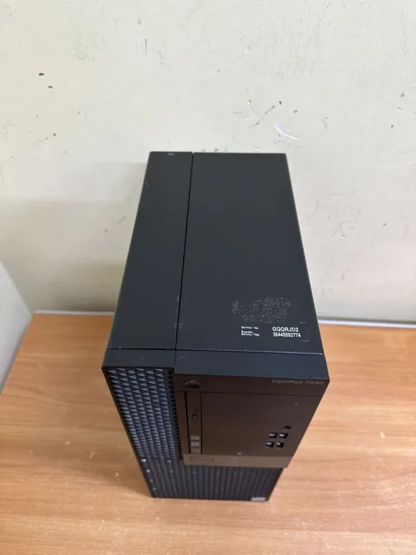 Комп'ютер Dell OptiPlex 7040 Tower / Intel Core i5-6500 (4 ядра по 3.2 -3.6 GHz) / 8 GB DDR4 / 500 GB HDD / Intel HD Graphics 530 / 240W / DisplayPort / HDMI б/в - зображення 4
