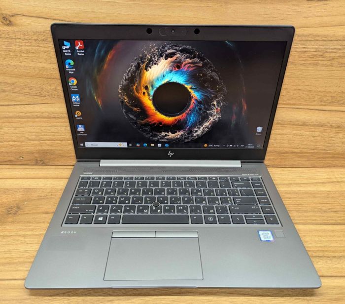 Мобільна робоча станція HP zBook 14u G6 / 14" (1920x1080) IPS / Intel Core i7-8565U (4 (8) ядра по 1.8 - 4.6 GHz) / 16 GB DDR4 / 512 GB SSD / AMD Radeon Pro WX 3200, 4 GB GDDR5, 128-bit / WebCam / TouchID / Windows 10 б/в - зображення 2